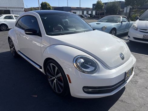 Used 2012 Volkswagen Beetle 2.0T w/ Lamp & Wheel Pkg FWD image 7