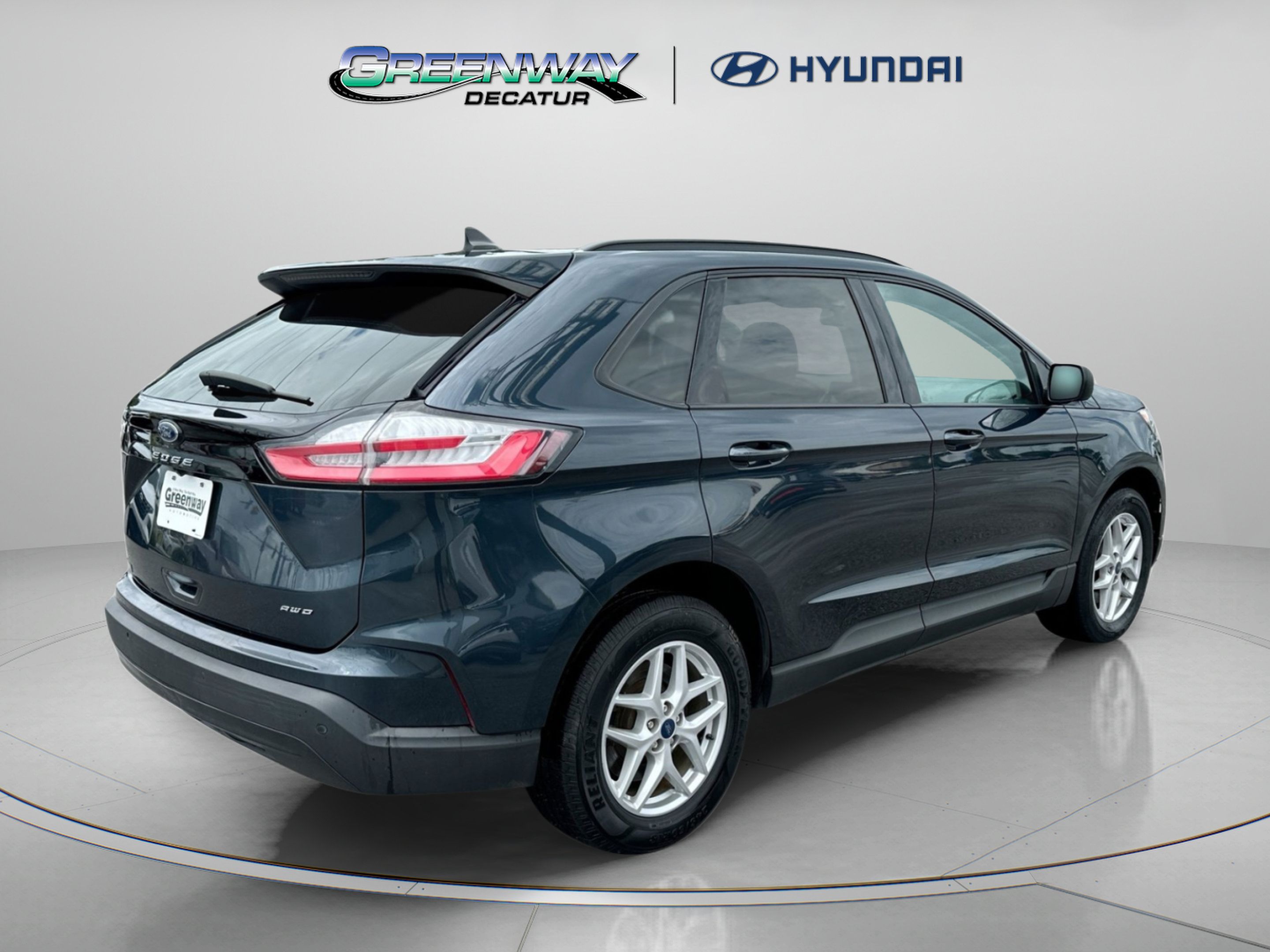 Used 2022 Ford Edge SE AWD/4WD image 8