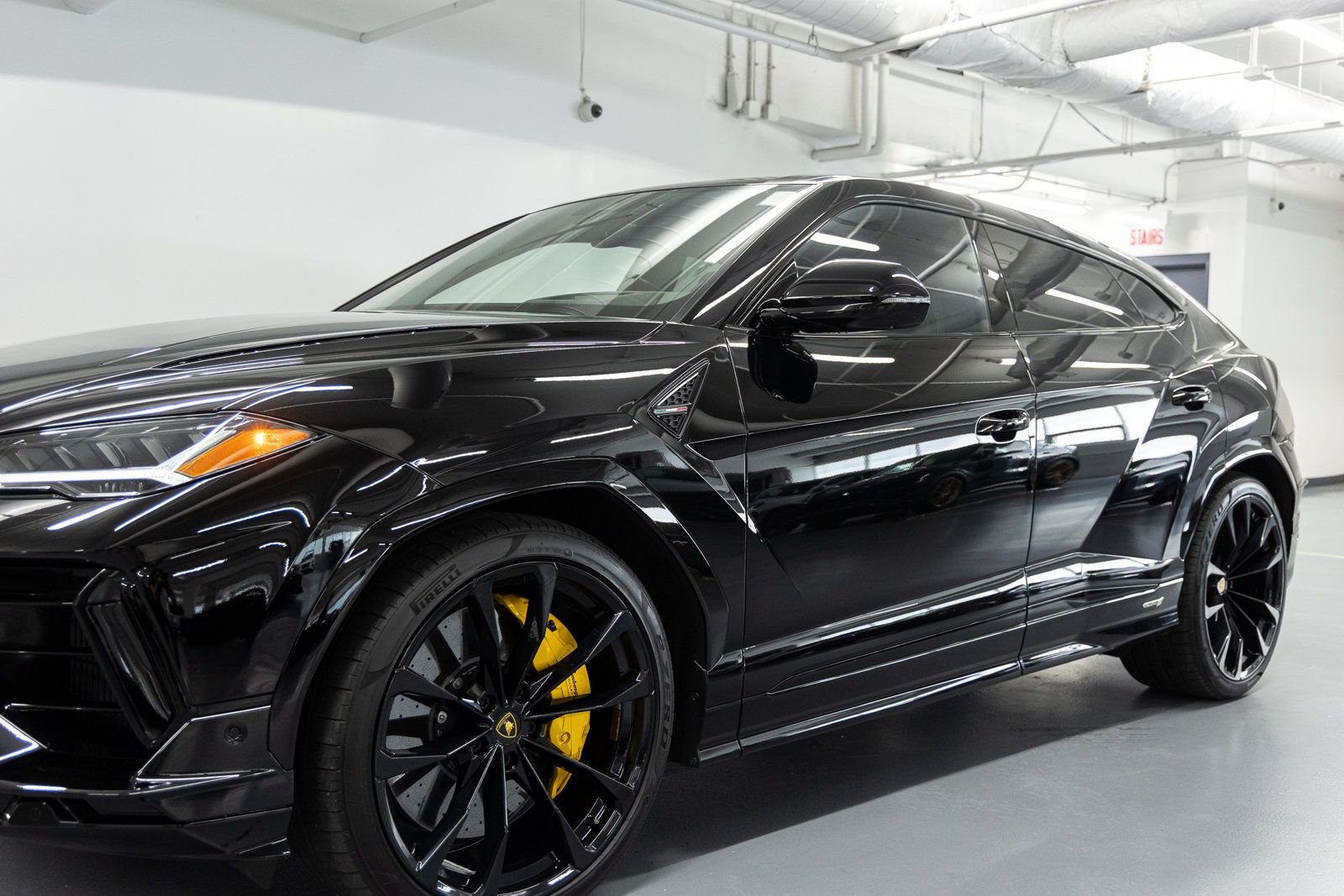 Used 2024 Lamborghini Urus S AWD/4WD image 15