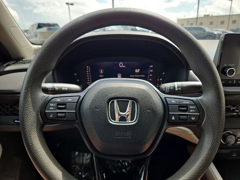 Used 2023 Honda Accord LX image 18