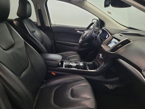 Used 2020 Ford Edge Titanium AWD/4WD image 21