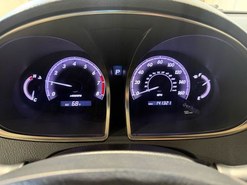 Used 2011 Toyota Avalon Limited FWD image 29