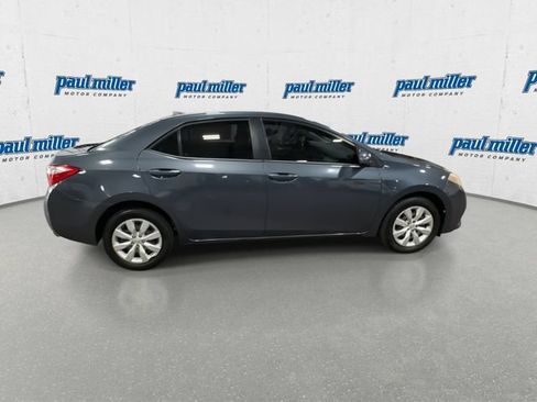 Used 2015 Toyota Corolla LE FWD image 12