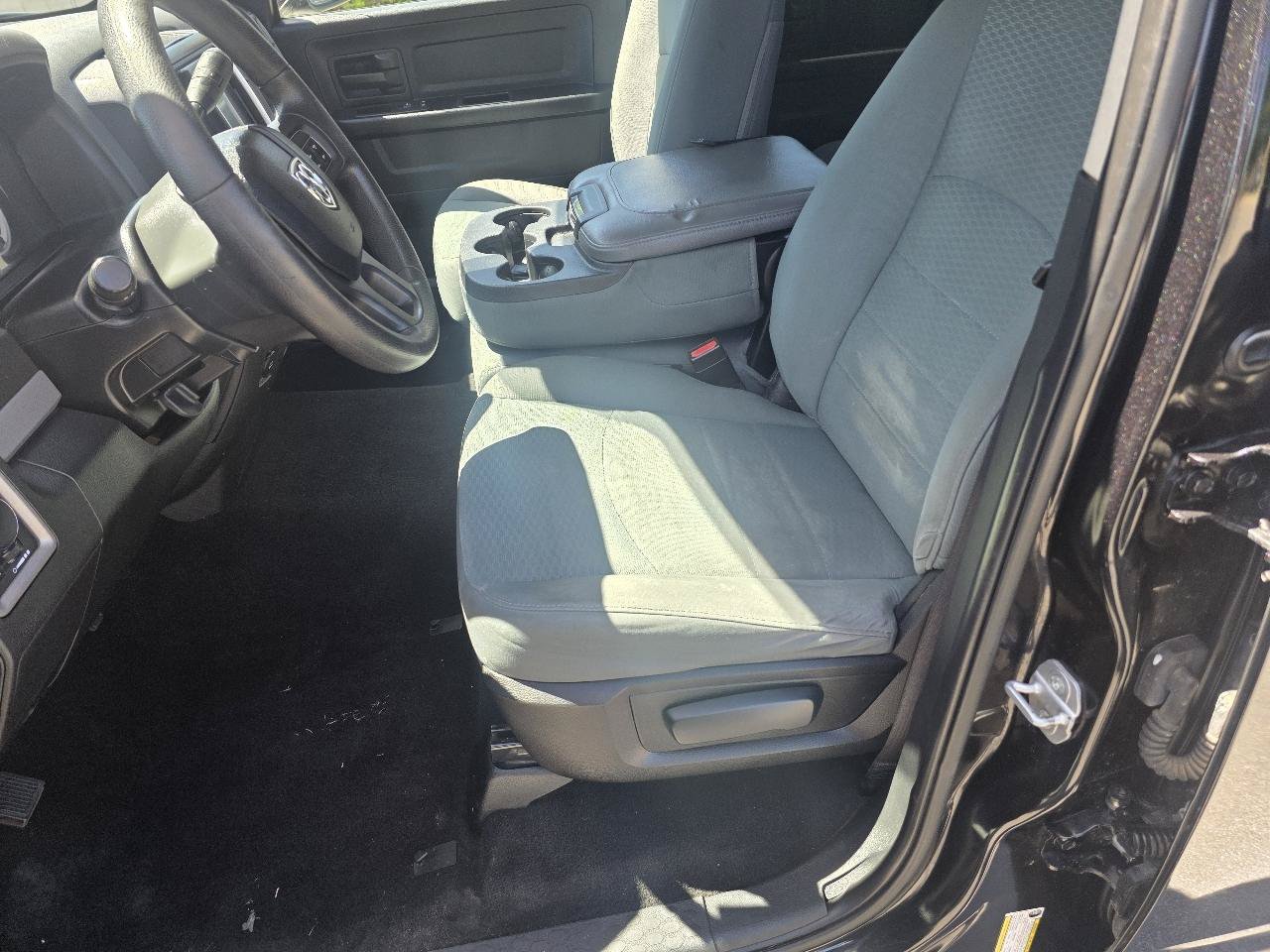Used 2015 RAM 1500 ST w/ SXT Appearance Group AWD/4WD image 8