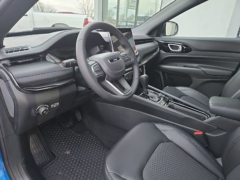 New 2026 Jeep Compass Latitude AWD/4WD image 34