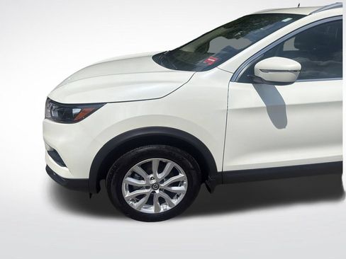 Used 2021 Nissan Rogue Sport SV AWD/4WD image 35