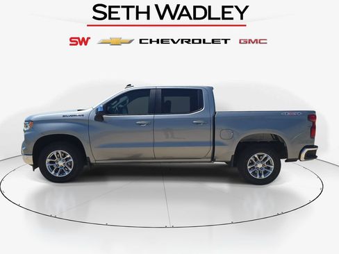 Used 2023 Chevrolet Silverado 1500 LT AWD/4WD image 4