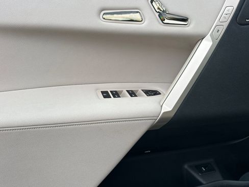 Certified 2023 BMW iX xDrive50 w/ Premium Package image 12