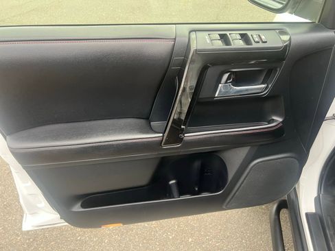 Used 2015 Toyota 4Runner Trail Premium image 29