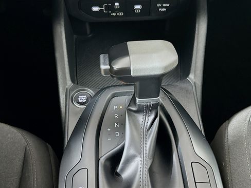 Used 2025 Kia K4 LXS image 25