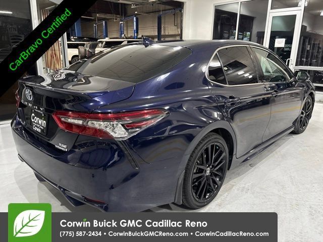 Used 2022 Toyota Camry XSE FWD image 5