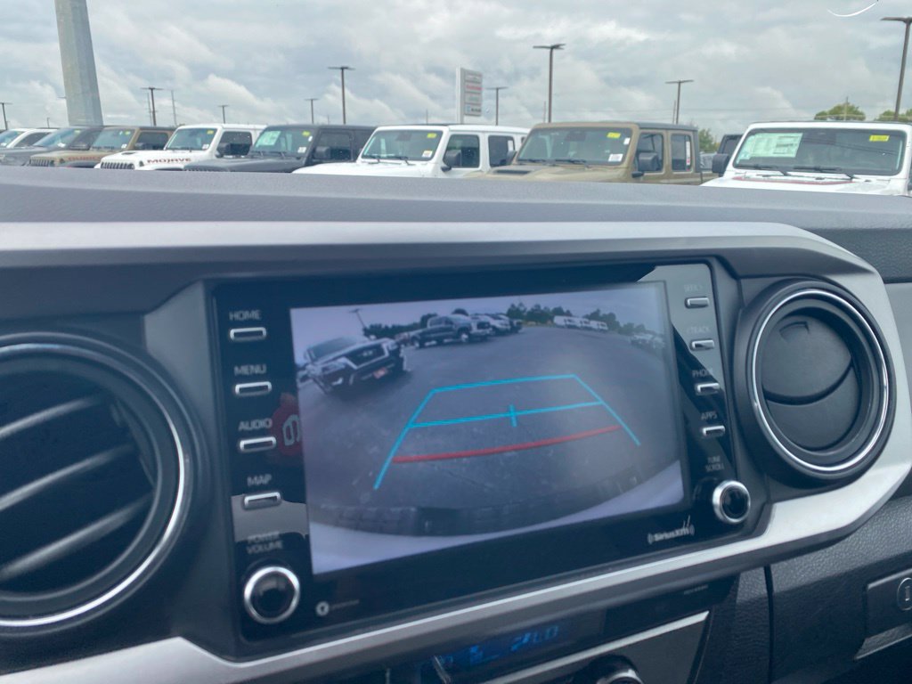 Used 2023 Toyota Tacoma SR5 RWD image 23
