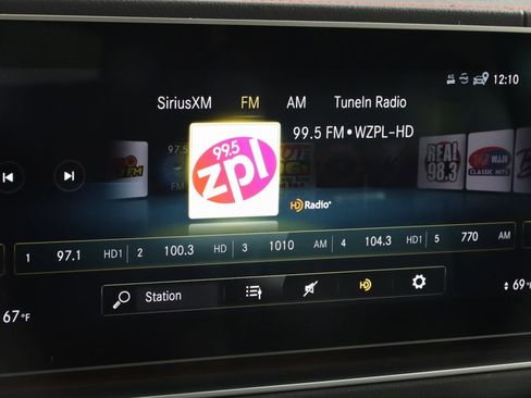 Used 2022 Mercedes-Benz GLE 53 AMG 4MATIC w/ 3rd Row Seat Package image 40