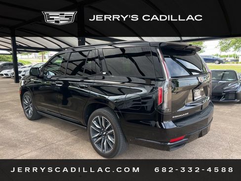 Used 2024 Cadillac Escalade Sport w/ Touring Package image 6