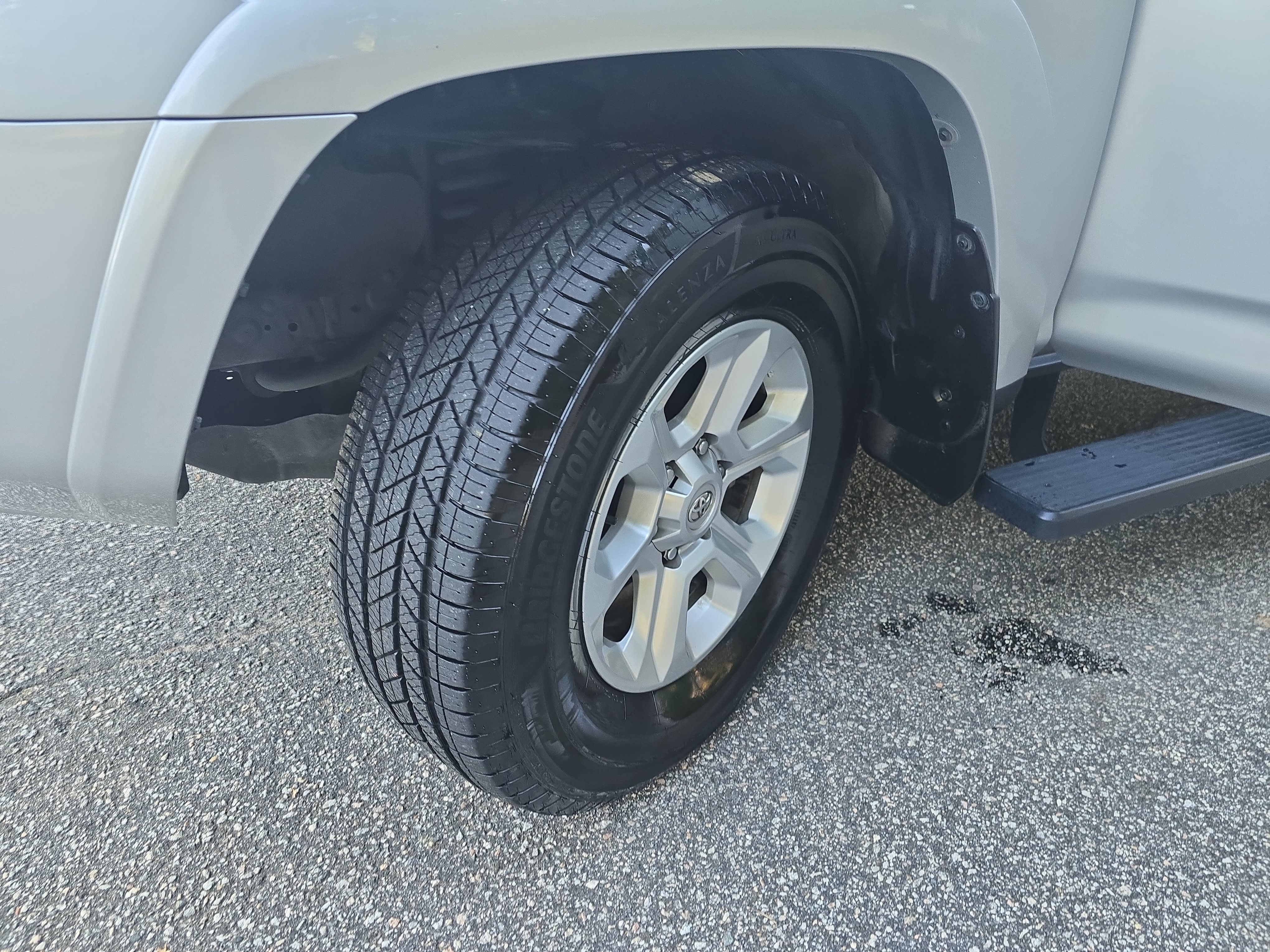 Used 2021 Toyota 4Runner SR5 AWD/4WD image 31