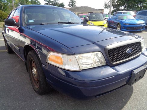 Used 2010 Ford Crown Victoria Police Interceptor RWD image 15