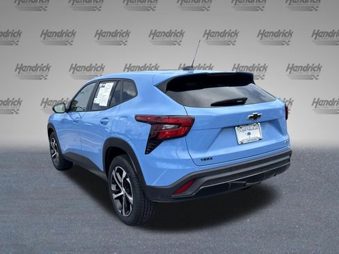 Used 2024 Chevrolet Trax RS FWD image 8