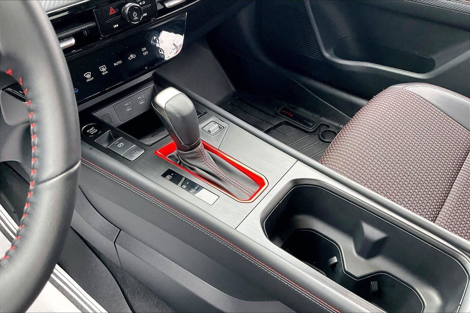 Certified 2026 Nissan Kicks SR FWD image 16