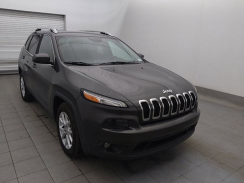 Used 2017 Jeep Cherokee Latitude image 13