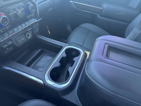 Used 2021 Chevrolet Silverado 1500 LT Trail Boss w/ Convenience Package II image 22