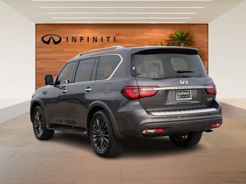 Certified 2024 INFINITI QX80 Premium Select w/ Cargo Package image 5
