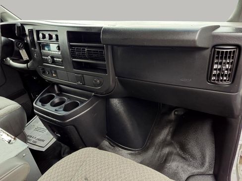 Used 2017 GMC Savana 2500 2500 WORK VAN image 67