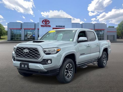 Used 2020 Toyota Tacoma TRD Sport w/ Technology Package AWD/4WD image 1