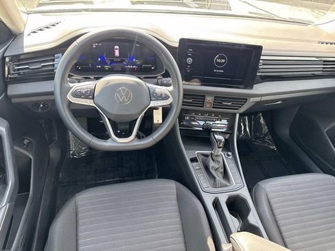 Certified 2025 Volkswagen Jetta S image 7