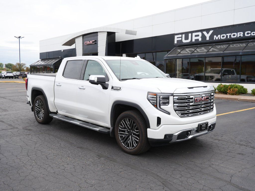 Used 2023 GMC Sierra 1500 Denali AWD/4WD image 3