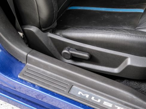 Used 2013 Ford Mustang GT Premium w/ Brembo Brake Pkg image 36