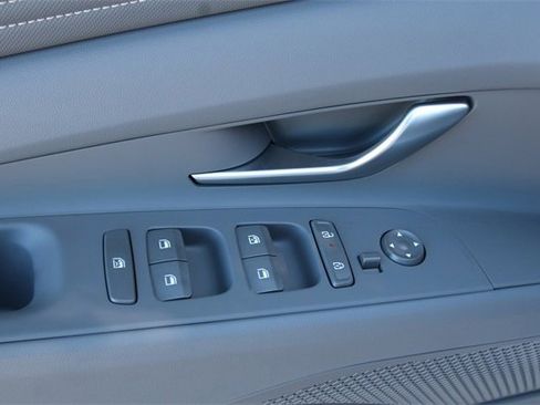 New 2026 Hyundai Elantra Sport image 12