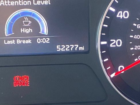 Certified 2024 Kia Forte LXS FWD image 14