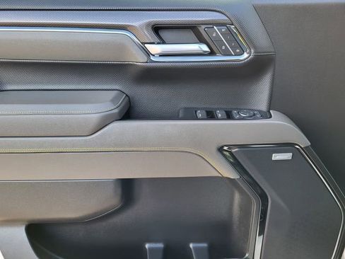 Used 2024 Chevrolet Silverado 1500 ZR2 w/ ZR2 Bison Edition image 18