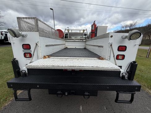 Used 2015 Ford F450 XL w/ Power Equipment Group image 11