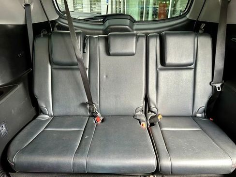 Used 2019 Toyota Highlander SE image 21