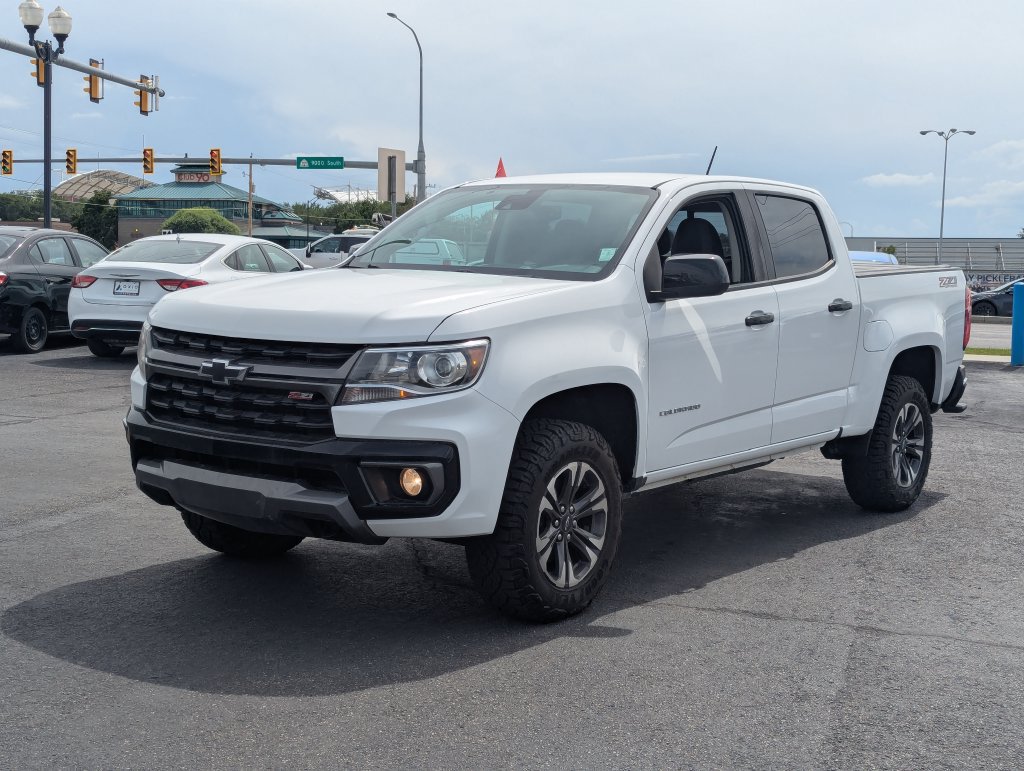 Used 2021 Chevrolet Colorado Z71 w/ Safety Package AWD/4WD image 9