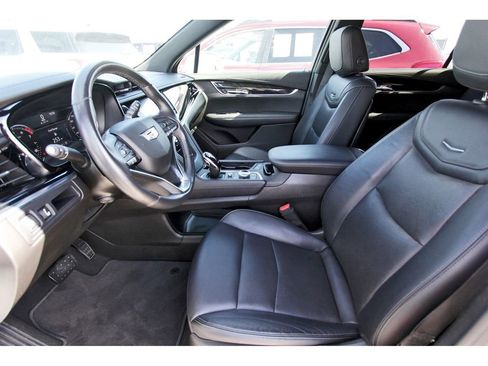 Used 2020 Cadillac XT6 Premium Luxury image 6