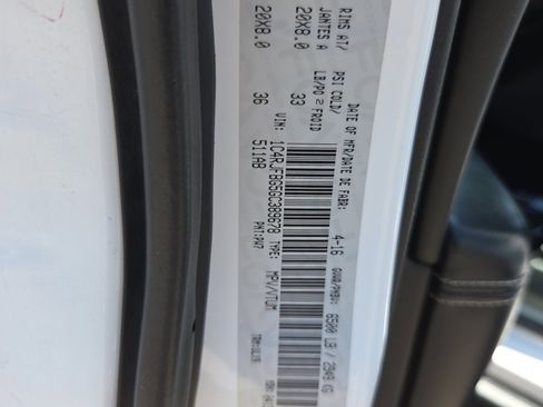 Used 2016 Jeep Grand Cherokee Limited image 18