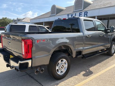 Used 2025 Ford F250 XLT w/ FX4 Off-Road Package AWD/4WD image 7