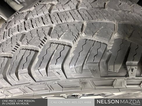 Used 2018 Jeep Wrangler Unlimited Rubicon w/ Dual Top Group image 11