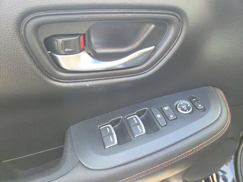Used 2024 Honda HR-V Sport image 17