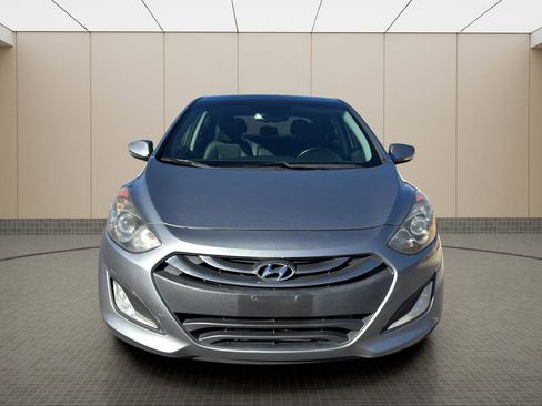 Used 2014 Hyundai Elantra GT w/ Option Group 03 image 8