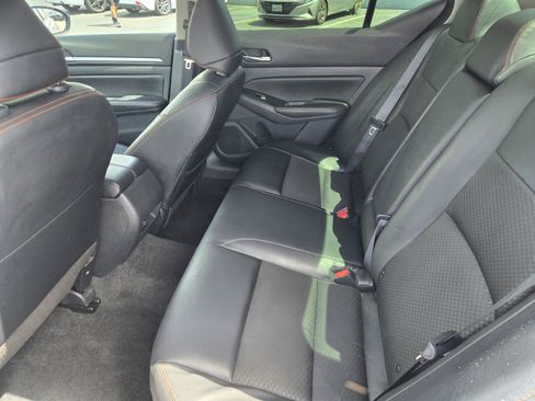 Used 2025 Nissan Altima 2.5 SR FWD image 26