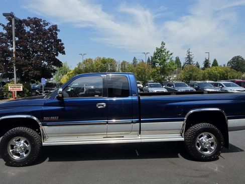 Used 2001 Dodge Ram 2500 Truck 4x4 Quad Cab image 1
