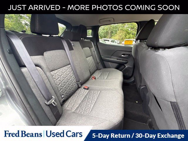 Certified 2025 Nissan Kicks SV AWD/4WD image 12