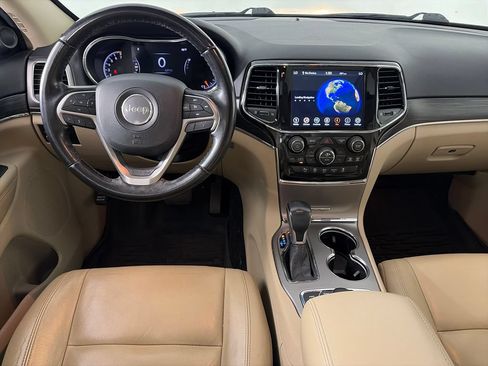 Used 2020 Jeep Grand Cherokee Limited AWD/4WD image 14