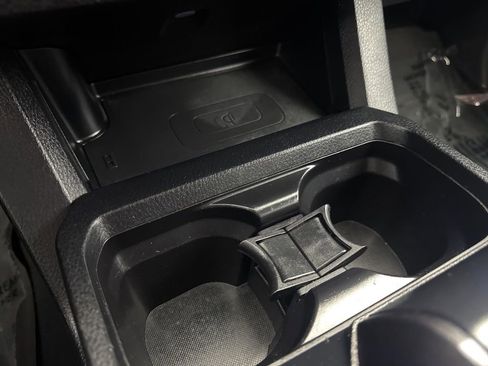 Used 2017 Toyota Tacoma TRD Off-Road image 24