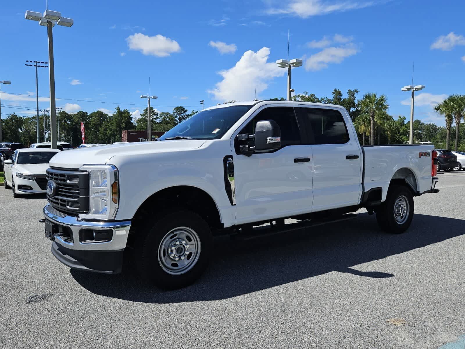 Used 2024 Ford F250 XL w/ 360-Degree Camera Package AWD/4WD image 2