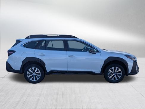 Certified 2025 Subaru Outback image 8