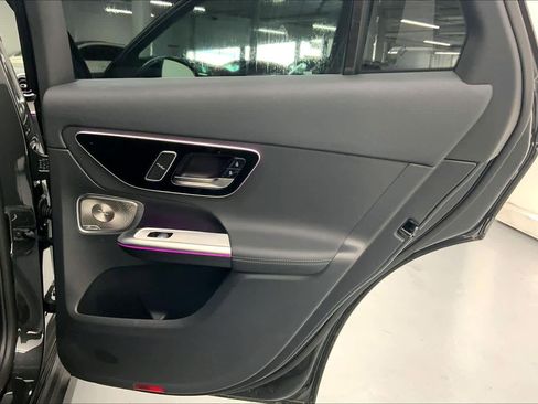 Used 2026 Mercedes-Benz GLC 300 image 14